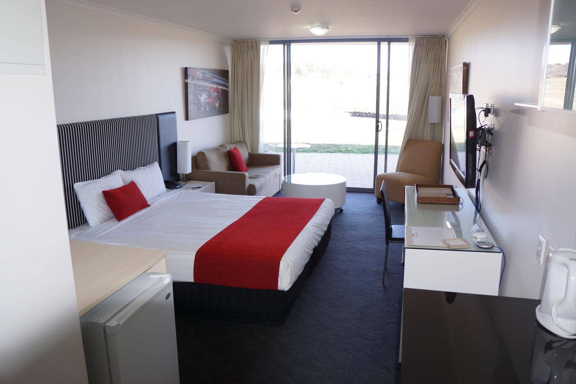 Hotel Rydges Mount Panorama